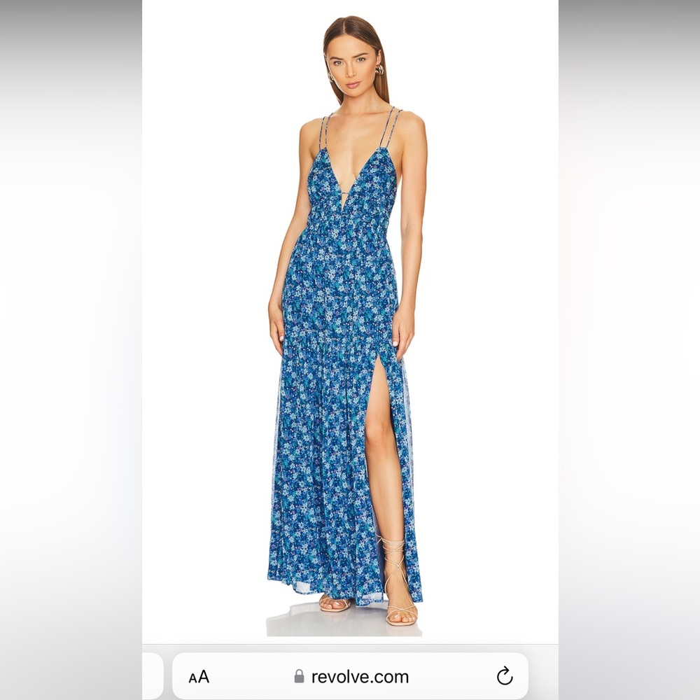 ASTR the label Ryliana Dress in Blue Floral size M